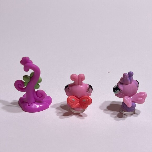 Littlest Pet Shop Teeniest Tiniest Butterfly Garden Mini Playset - Picture 6 of 11
